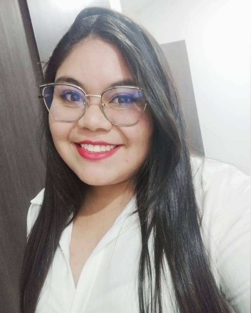 Retrato de Laura Muñoz, analista de compras